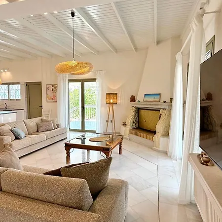 Elysian Retreat * Messíni